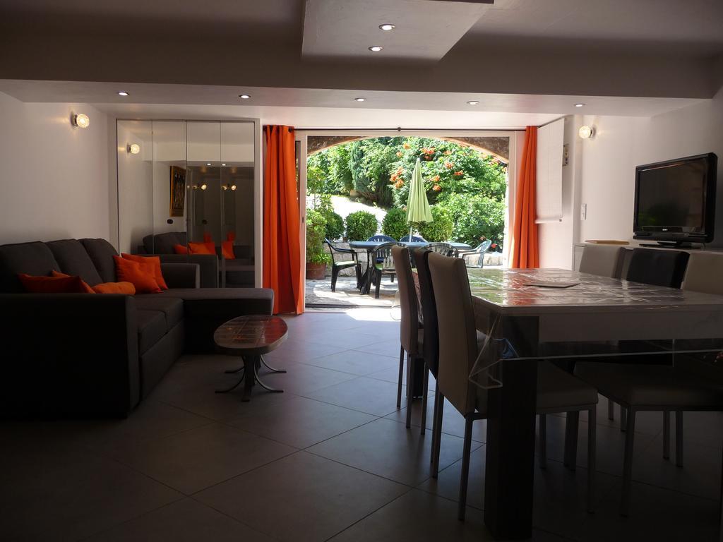 Appartement Castagniers Exteriör bild