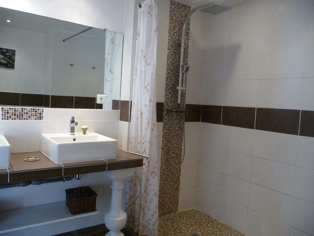 Appartement Castagniers Exteriör bild